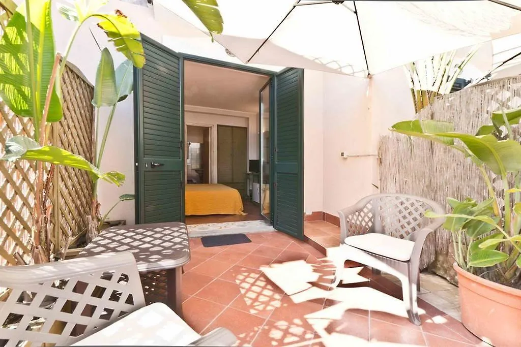 Sirami Apartments 0*, Taormina Italy